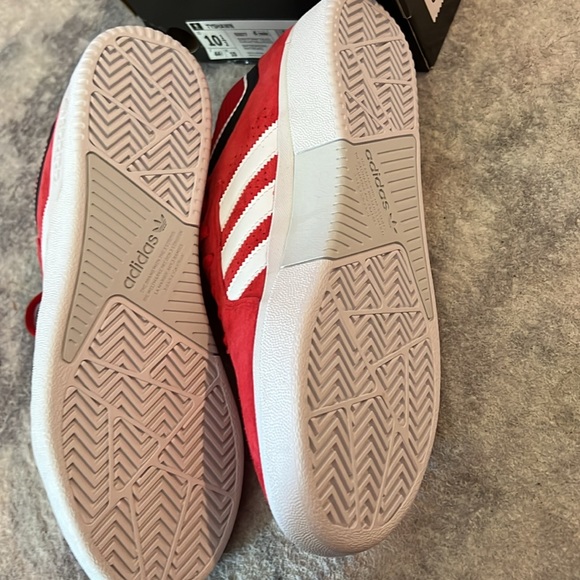 Adidas Tyshawn Jones Pro Model skateboard shoes Dead Stock new size 10.5 Supreme - Picture 5 of 6